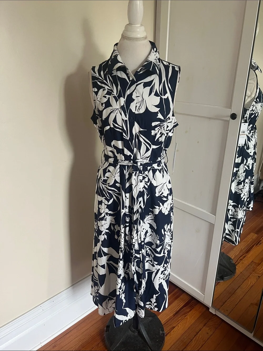 Calvin Klein Navy White Floral Cotton Shirt Dress NWT 12 Sleeveless Midi - Picture 2 of 10